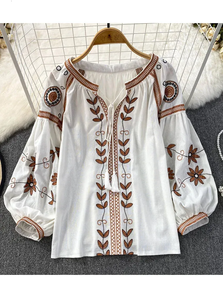 Dames Lenteblouse Vintage Etnische Stijl Lange Mouw Ronde Hals Los Geborduurd Katoen Hennep Pullover Shirt Casual Top D3551 240328