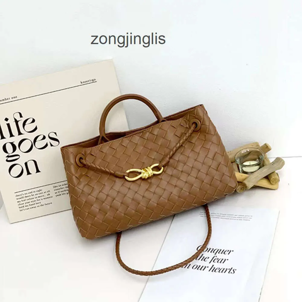 DHgate Bags Designer Bottegs Handheld Ladies Venetas Tote Woven Cassette Classic Shoulder East west Small Design Bag Leather Winter Andiamo New Style Womens FWIH Bags Luggage Accessories