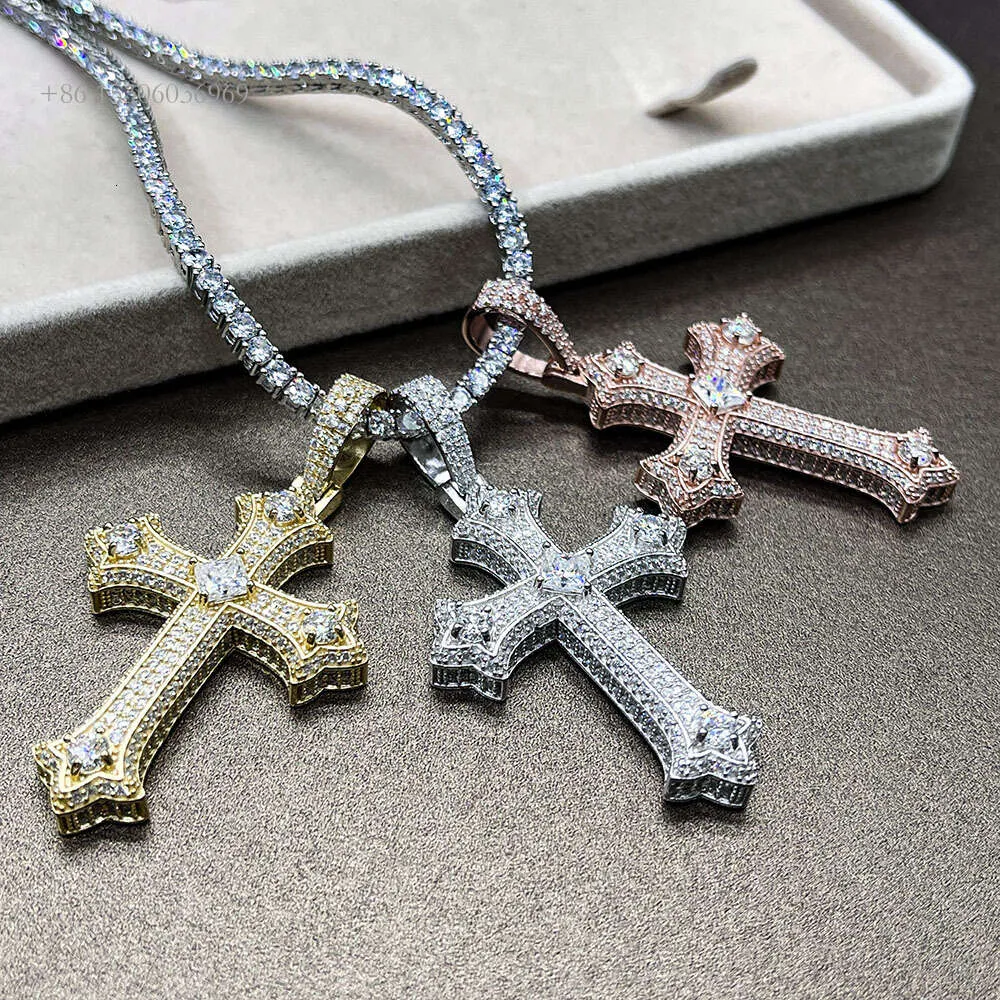 Hip Hop Jewelry New Arrivals 3D Design Iced Out Diamonds Solid Sterling Sier Moissanite Cross Pendant