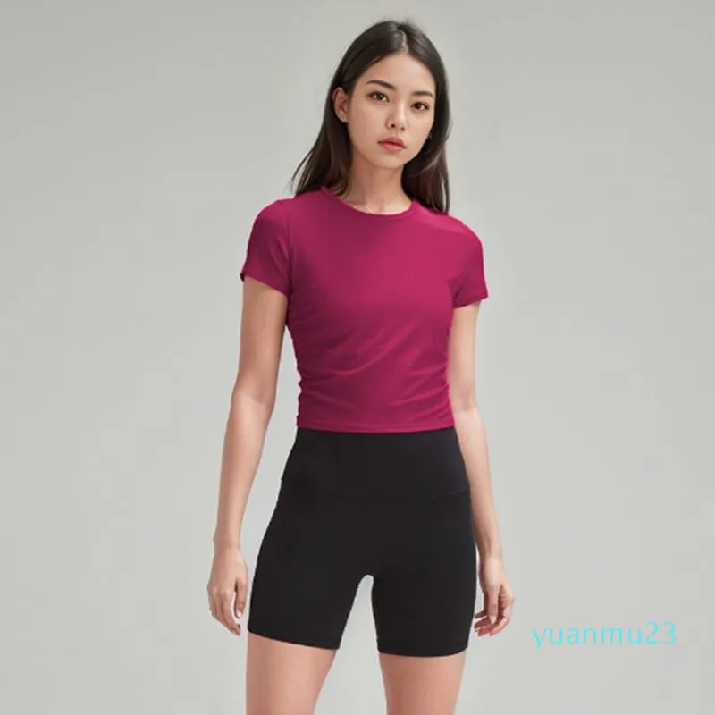 LL terno de ioga feminino, camiseta feminina de manga curta, shorts respiráveis e justos, nylon com nervuras, alta elasticidade, esportes, moda, academia, camisa de manga curta