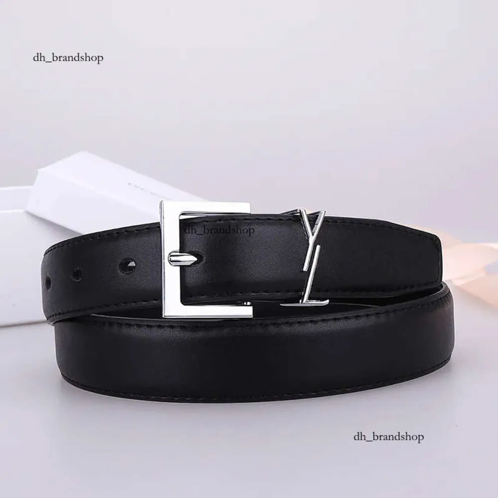 Designerbälten för kvinnor Luxury Belt Smooth Buckle Belt Retro Designers Midjebälten för män Kvinnors bredd 3.0 cm Äkta Cowhide midjeband Cintura Ceintures