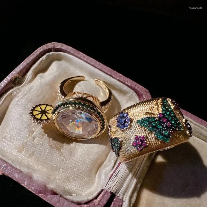 Кольца кластера для женщин Мохито Коктейльное кольцо с драгоценными камнями Винтажное покрытие из 18-каратного золота Радужная бабочка Циркон