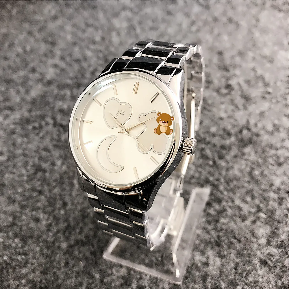 Conjunto de pingente de pulseira de relógio de urso espanhol da nova moda 2024: presente leve e luxuoso para casais e amigos