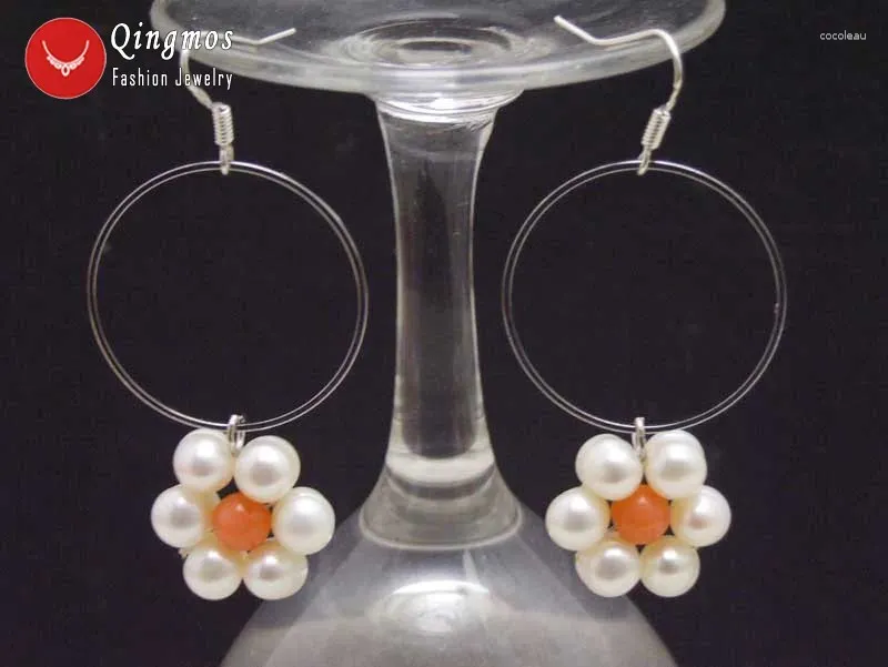 Kolczyki Dangle Qingmos Modna naturalna biała perła dla kobiet z różowymi koralikami koralowymi 28 mm metalowe runda 2,5 '' Biżuteria kolczyka E611