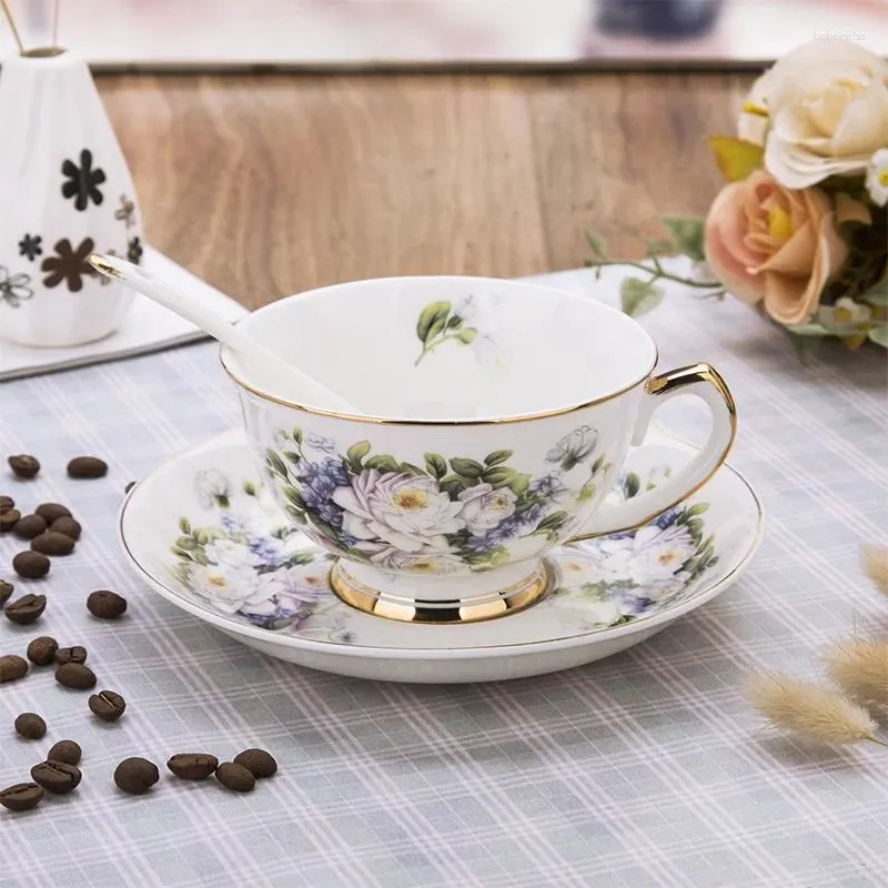 Cups Saucers 250ml European Bone China Coffee Cup And Dish Set Luxury Handmade Ceramic Flower Gift High Quality Afternoon Tea