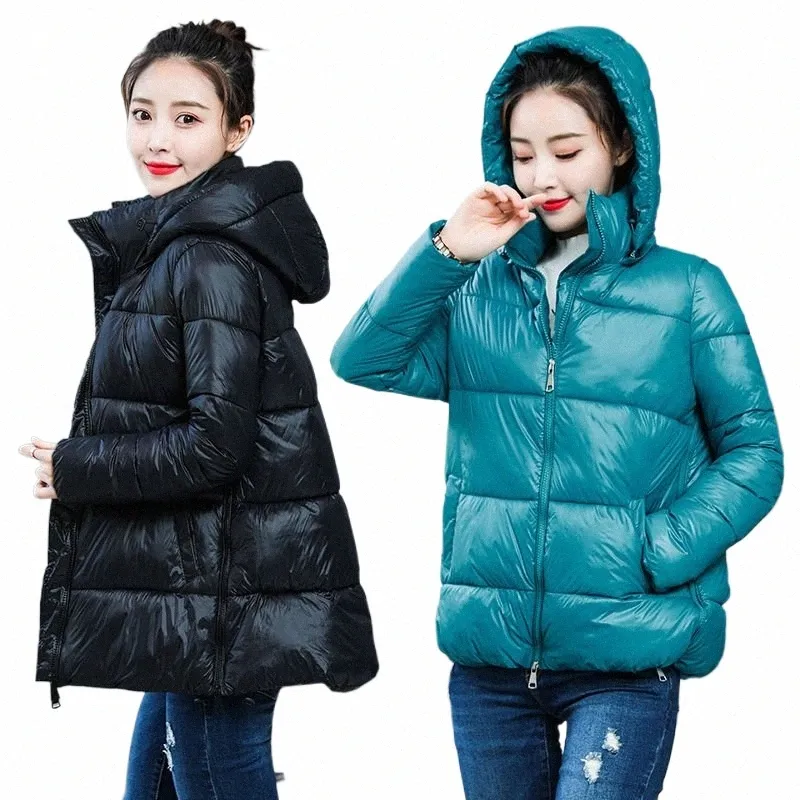 2019 Veste d'hiver Femmes Courtes Brillantes Doudounes Cott Rembourré Parkas À Capuchon Brillant Brillant Chaud Épais Parkas Femme Manteaux P7dv #