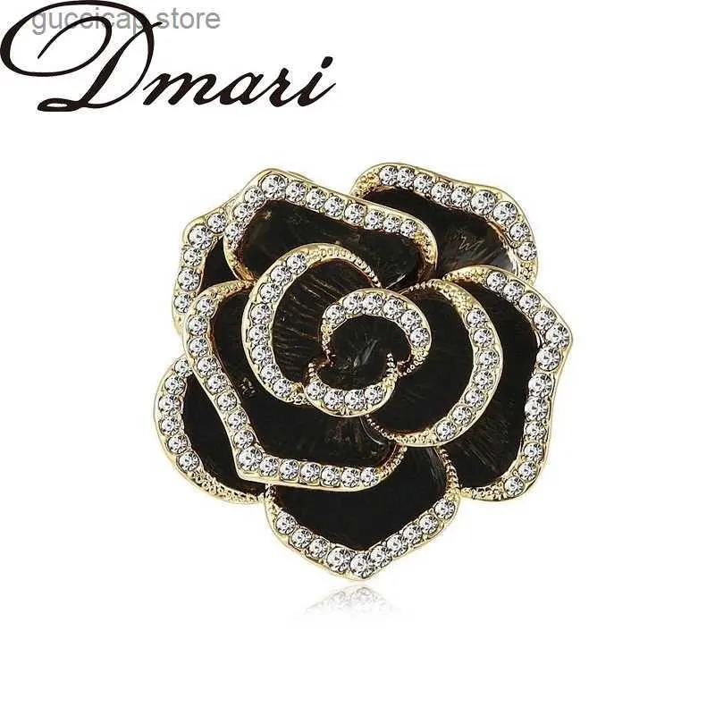 Pins Broches Dmari Vrouwen Broche Koreaanse Mode Stijl Vintage Strass Zwarte Roos Reversspeldjes Feestaccessoires Voor Kleding Luxe Sieraden Y240329