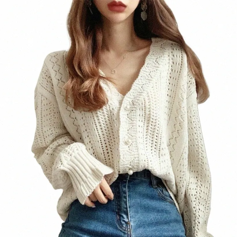 Abgeschnittene Strickjacke Frauen Frühling Chic Hollow Out Elegant V-Ausschnitt Koreanische Vintage Femme Jumper Weiß Süße Mädchen Perlen Dame Strickwaren e8gv #