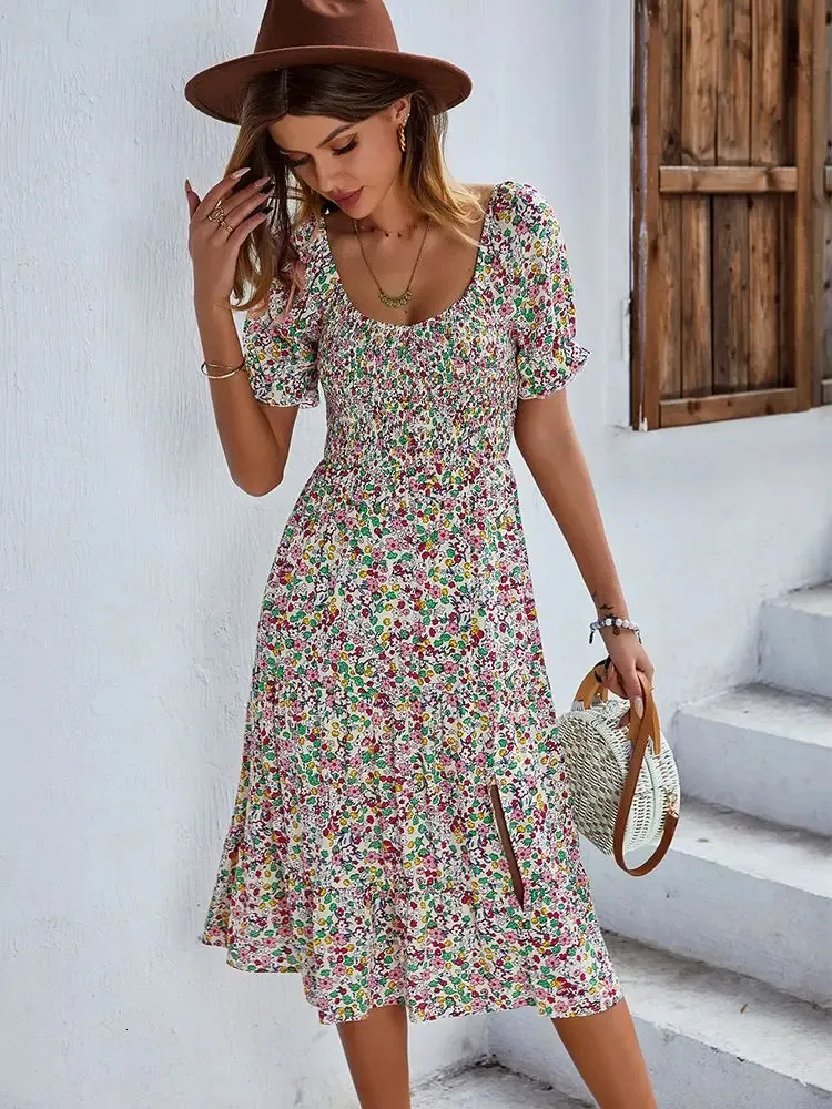 Bohême robe imprimée femmes 2024 vacances d'été robe mi-longue décontractée manches bouffantes taille haute Boho robes fendues pour femmes vêtements 240323