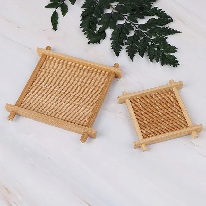 2024 7x7cm/12x12cm Isolamento de calor pires de bambu de bambu bandejas de tapete de tapete de cozinha acessórios de cozinha placemat cupo de copo de copo de panela para calça de isolamento de calor Placemat