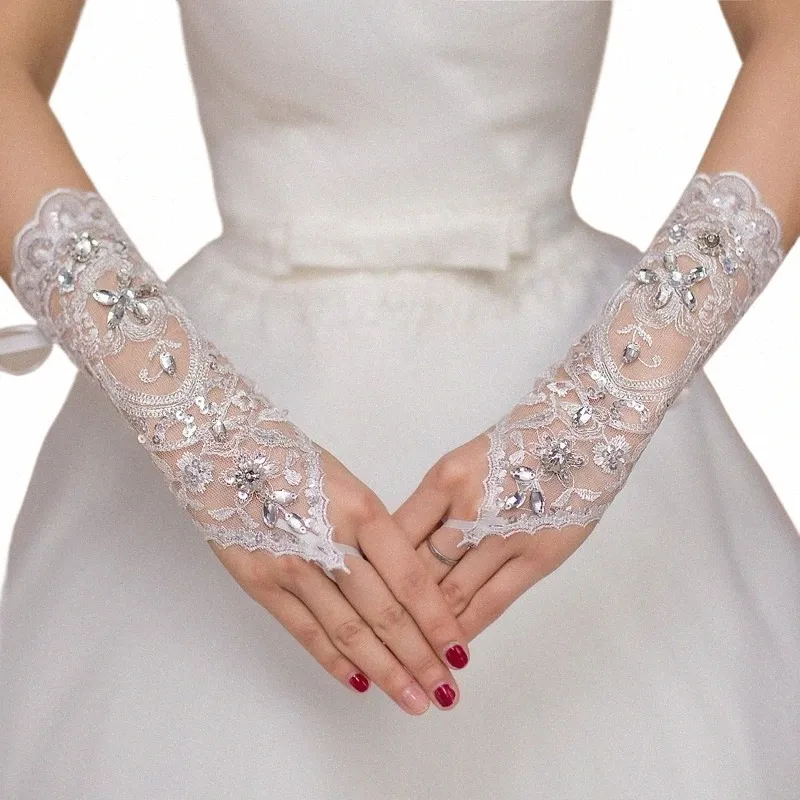 1 paio bianco corto di guanti abito da sposa accessori guanti Fingerl intarsiato Rhineste per guanto da sposa in pizzo 64Mw #