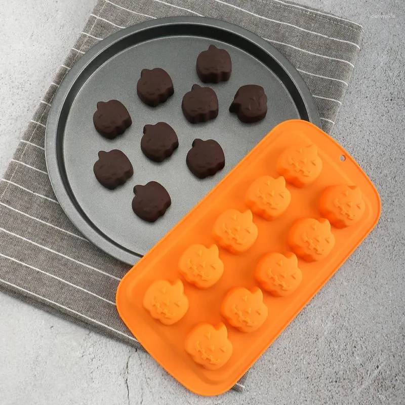 Baking Moulds Halloween Chocolate Mold Pumpkin Shape Mould DIY Silicone Gummy Candy Pudding Cake Decoration Tool