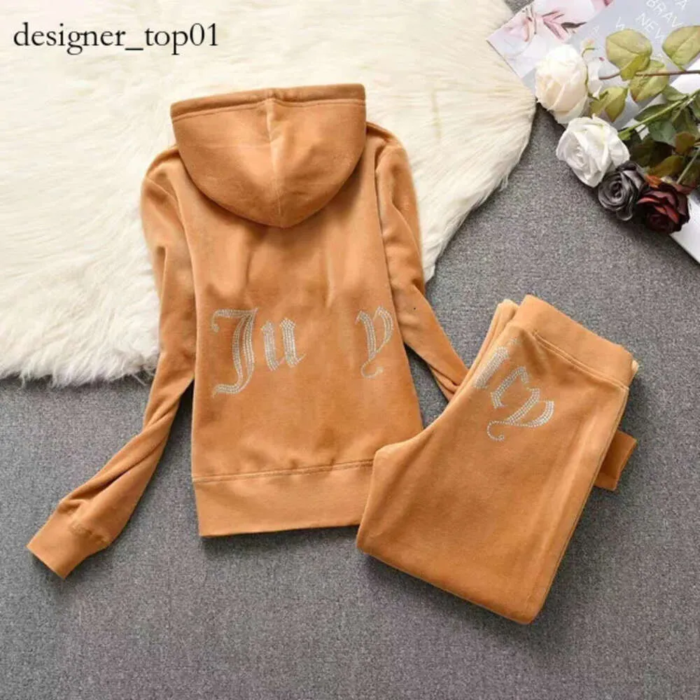 2024 Dwuczęściowy aksamitny juicy dresowy damski set set Sete Designer Track Suit Couture Juciy Coture Letters Letters Hooded Hoodie TrackSuits 3388