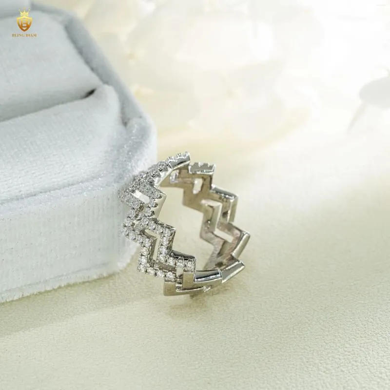 Anéis de cluster X-em forma de anel S925 prata esterlina banhado platina moissanite d cor data festa requintado jóias presente para mulheres