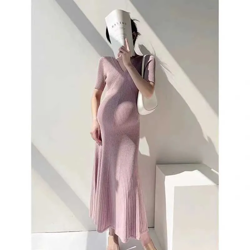 Robes de maternité Style coréen femmes enceintes robe tricotée couleur unie à manches courtes col en v taille haute robe extensible pour les femmes enceintesL2403