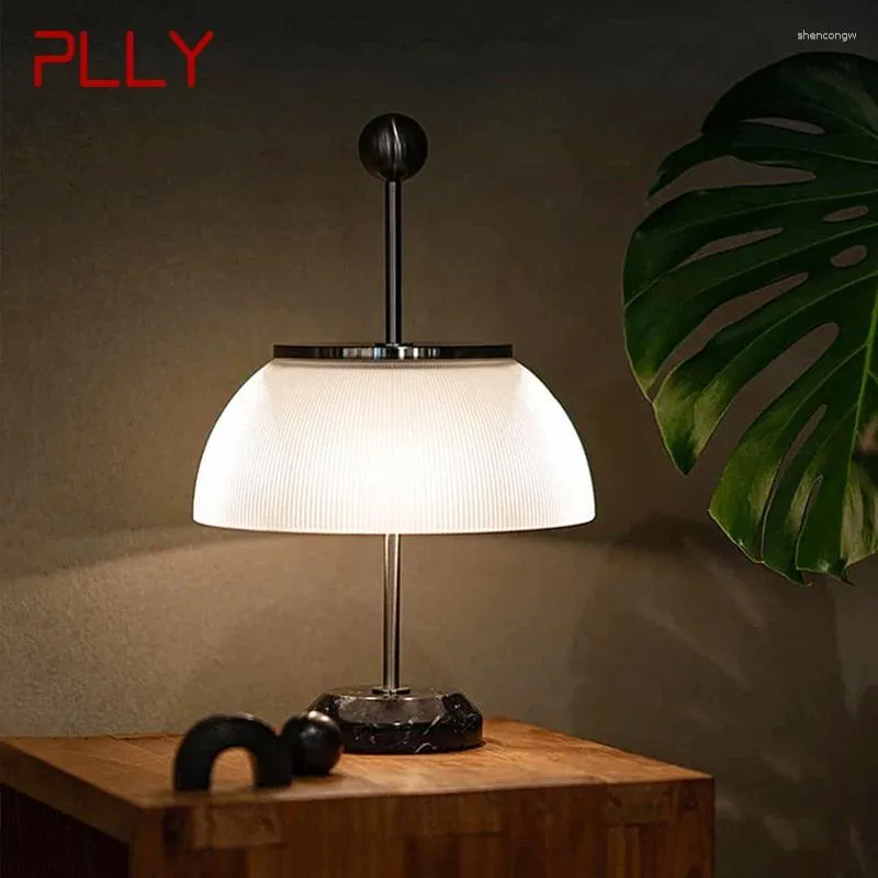 Lampy stołowe płynne współczesne lampa nordycka modna salon sypialnia kreatywna dekoracje LED światło biurka