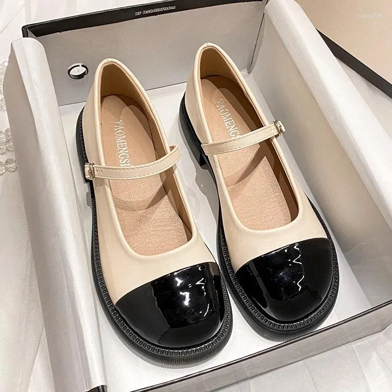 Модельные туфли, летние большие женские туфли на толстой подошве с прорезями и каблуком Mary Jane, маленькая кожаная обувь для девочек