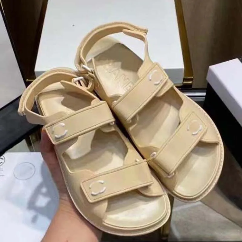 Designer Sandalen Slippers Man Dames Sandalen Hoge kwaliteit sliders Kristal Kalfsleer Casual schoenen gewatteerd Platform Zomer Comfortabel Strand Casual maat 02