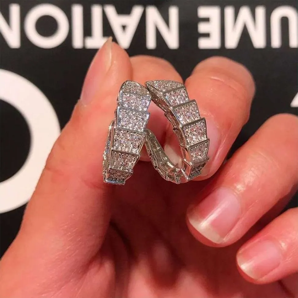 Choucong Stud Pendientes Joyería de lujo Ins Top Venta Plata de ley 925 Pave Blanco Zafiro CZ Diamante Piedras preciosas Eternidad Serpiente Wom254p