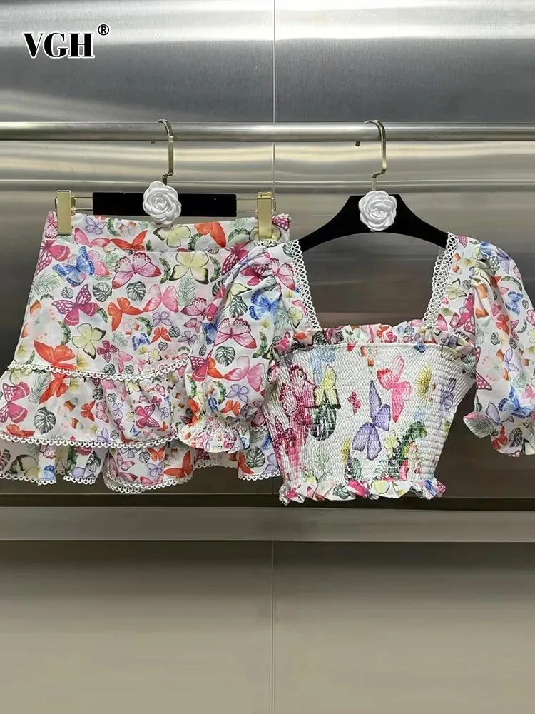 Vestidos de trabajo VGH Hit Color Conjunto de dos piezas para mujeres Cuello cuadrado Manga de soplo Tops Cintura alta Falda con gradas Conjuntos de impresión floral Mujer