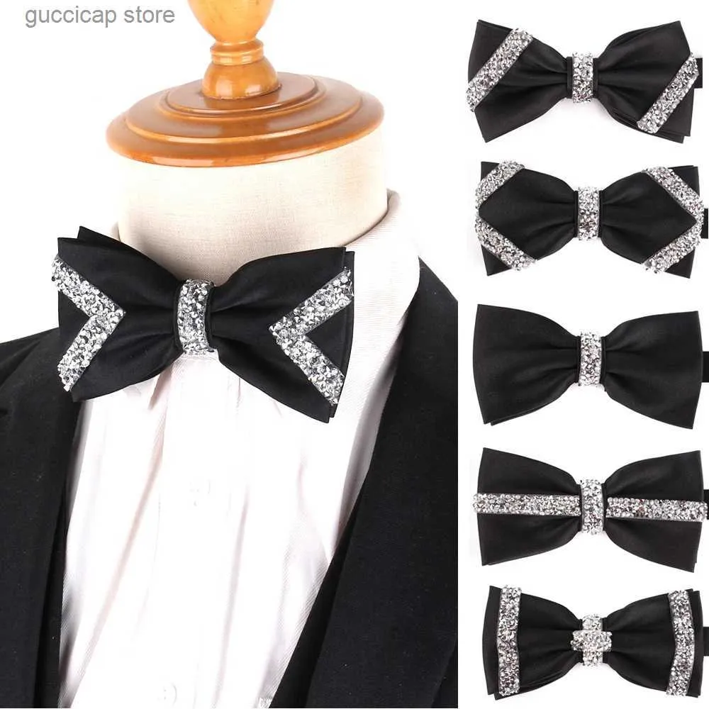 Bow Ties New Black Bow Tie Faux Diamond Bow Tie för män Kvinnor Julfest Män Bow Ties Cravats Wedding Mens Bowties för gåvor Y240323