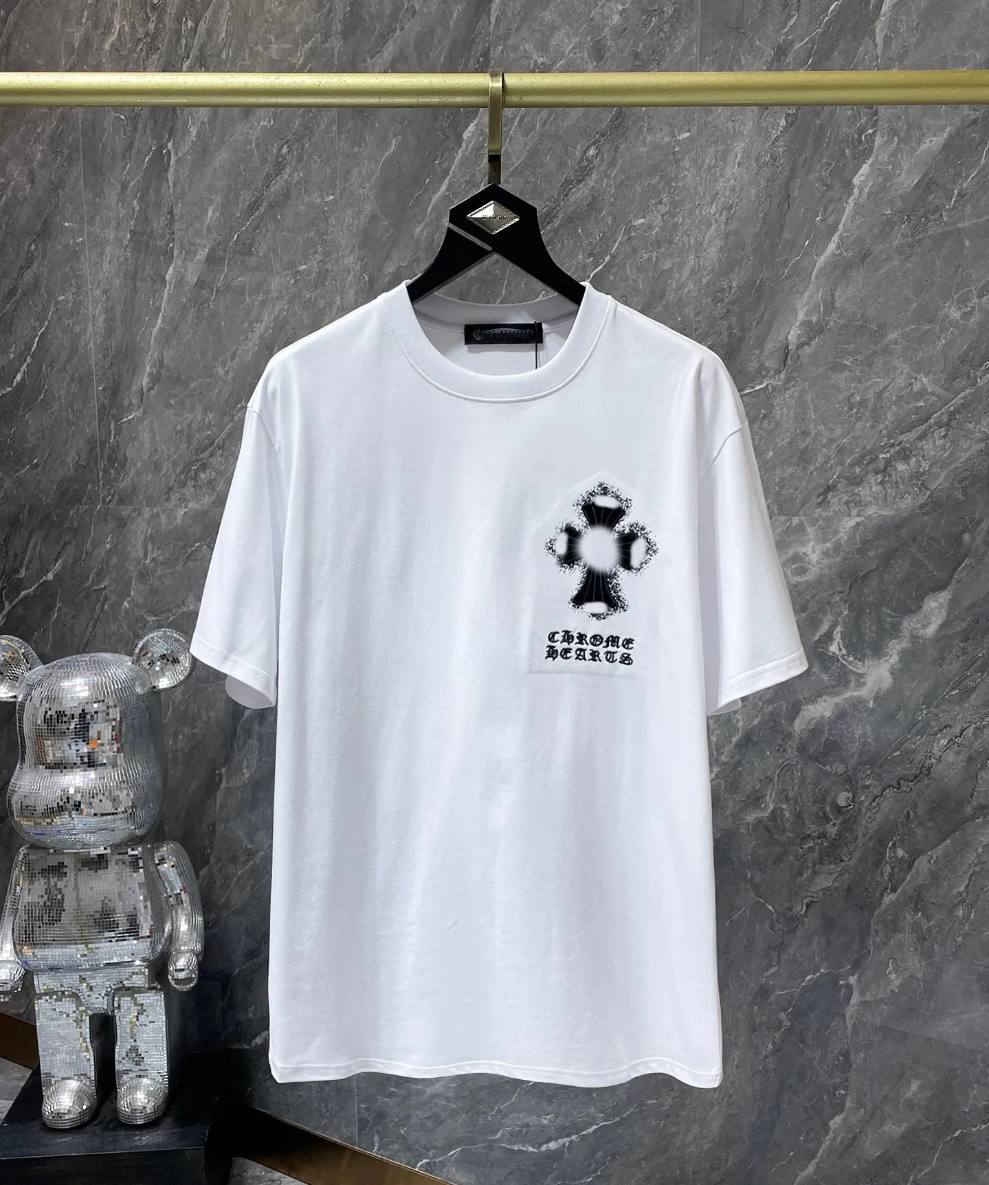 2024 Été 100% coton Graffiti encre éclaboussures croix colorées peintes à la main T-shirts à manches courtes Hommes de haute qualité Couleurs d'impression Designer Col rond T-shirt Tops gh65