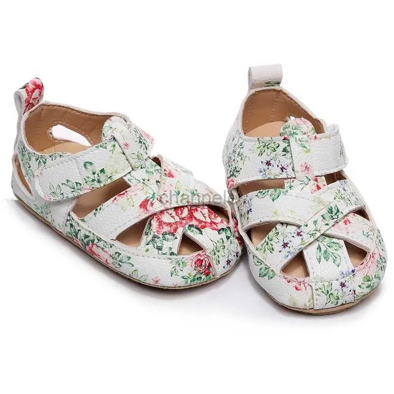 Sandali Infantili Scarpe da spiaggia per bambini Suola in gomma Antiscivolo Primo camminatore Toddle Scarpe da bambina Principessa Pu Sandali solidi cavi 0-24 mesi 240329