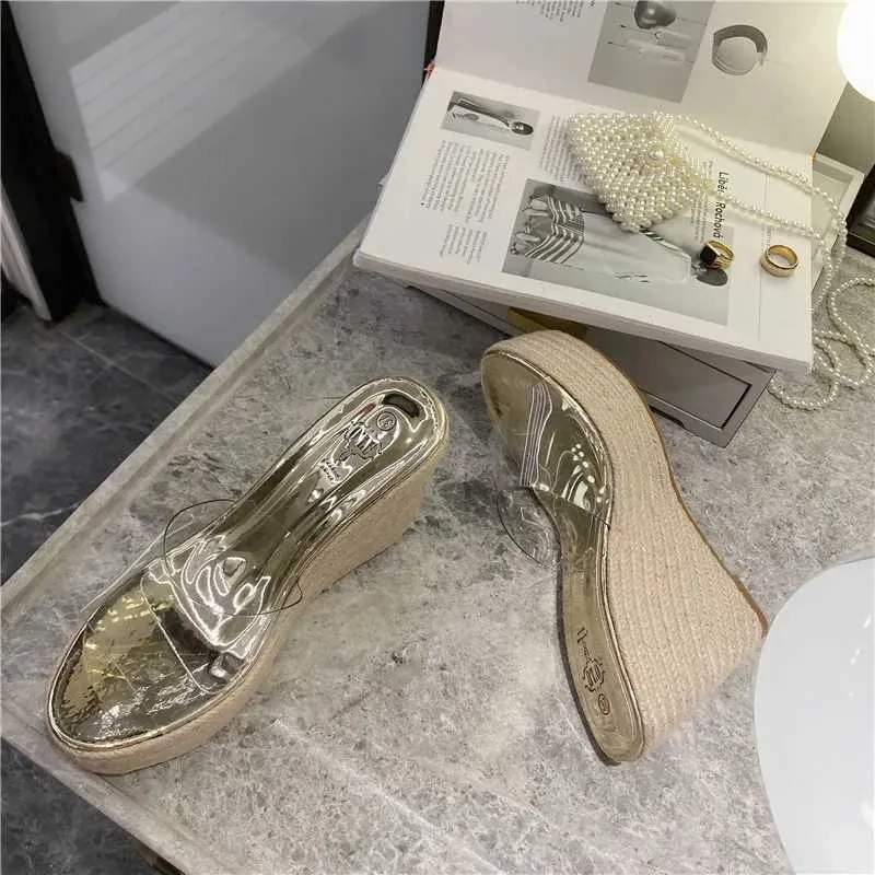 Slippers 2024 New Platform Platform Tedges Summer Peep Toe Shoes Woman Sexy 15cm Super Les Les Female Hemp Hemp Hop Bottom Sandals H240328VAB2