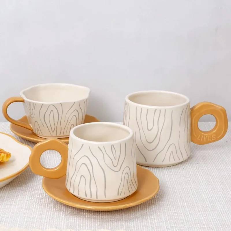 Fincan tabakları 180/200/320ml minimalist İskandinav seramik kahve fincanı seti ev el boyaması kupa bahçe ağaç halkaları yaratıcı kişiselleştirilmiş