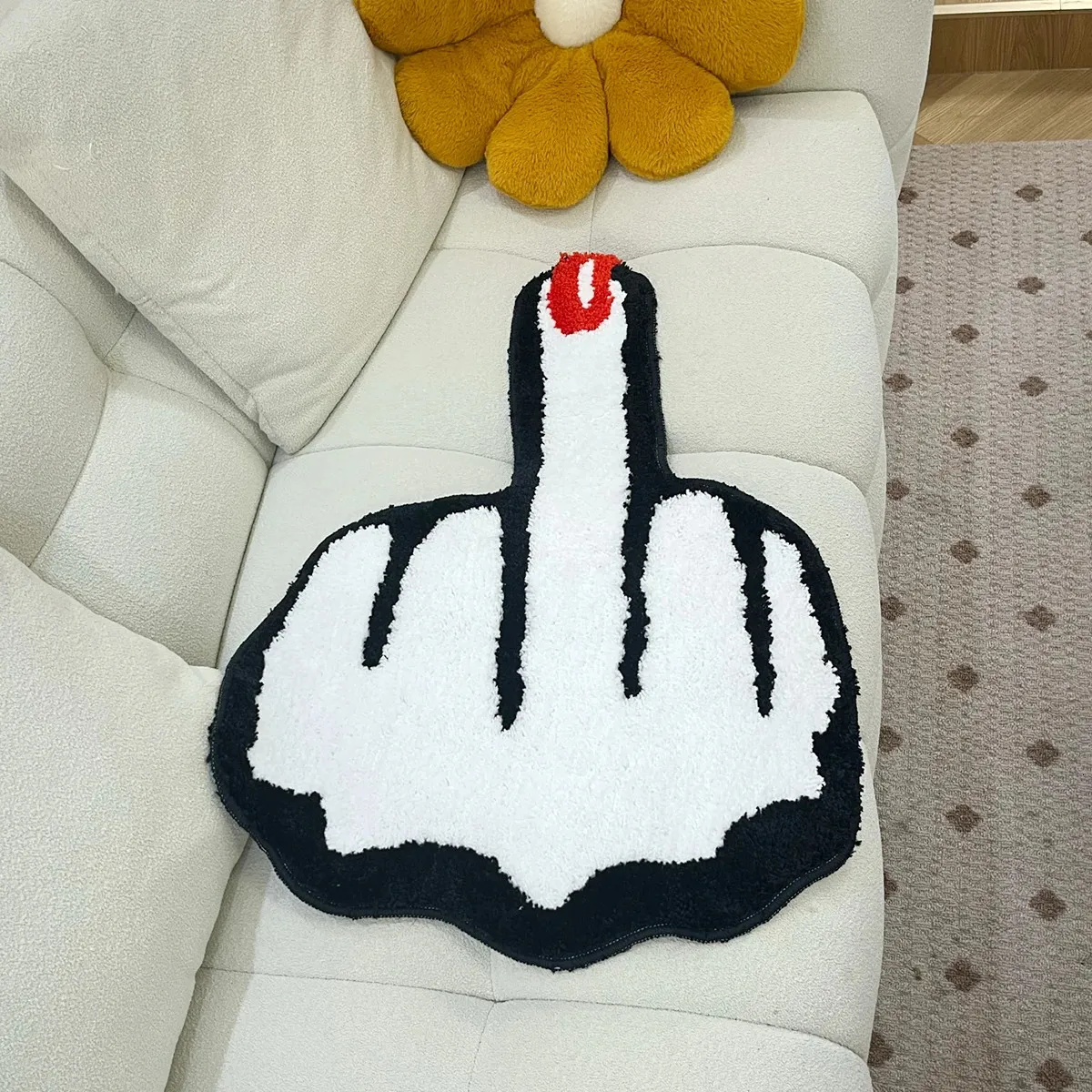 LAKEA Roter, mittelfingerförmiger lustiger Teppich für Teenager-Schlafzimmer, Teppich für kleine Räume, individuelle Tufting-Matte, ultraweiche Matte mit Garn, 240327