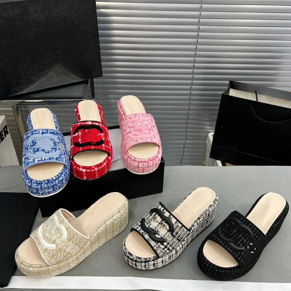 Designer Dames Sandalen Echt C letter Leer Damesschoenen met dikke zool Luxe merk geborduurde randslippers Mode Hoge kwaliteit Indoor Casual schoenen