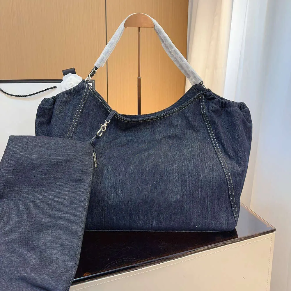 2024 Nieuwe Hot Selling Denim Boodschappentas Grote Capaciteit vrouwen Tote Bag Designer Handtas Wordt geleverd met Kleine Portemonnee SZY03291