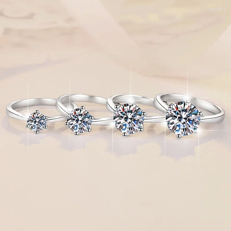 Cluster Rings 2024 S925 Sterling Silver Mosang Stone Women's Ring Crown Six Claw Fashion Light Luxury Temperament Versatile Wedding