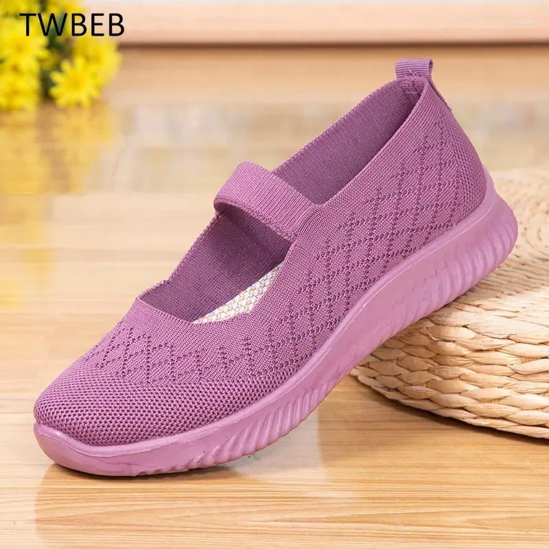 Casual Shoes Summer Women's Mysiga sportlägenheter Kvinnor Knit Mesh Sneakers andningsbara damer Flat bekväma loafers svarta