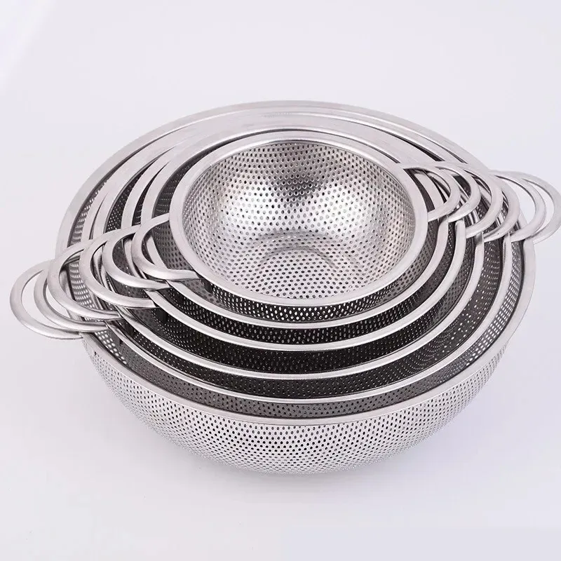 stainless steel round hole basket fruit drain rice Mesh Sifter Colander Strainer Sieve Rice Food Basket Cleaning Kitchen Clips 240322