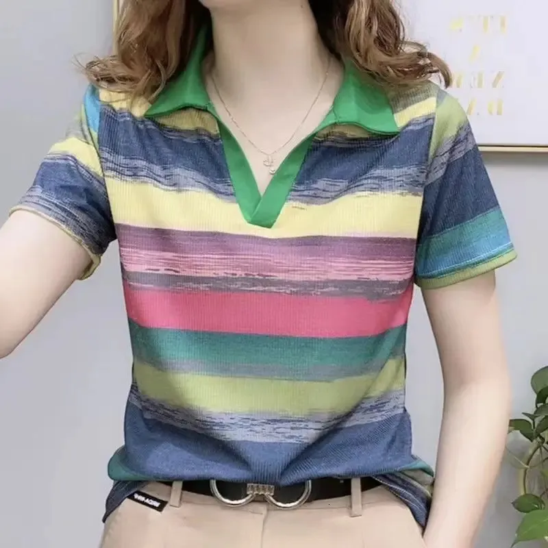 Korte Mouw T-shirt Womens Zomer Mode Regenboog Streep Polo Shirt Comfortabele Leisure Trui Vrouwelijke Kleding Tops 240308