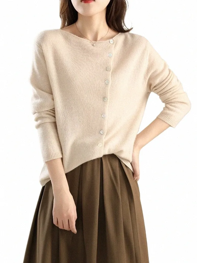 Tuangbiang Herbst 2023 Asymmetrische Hintern Frauen Strickjacke Oansatz Frühling Fleece Jumper Cott Einreiher Beige Gestrickte Tops u2a3 #