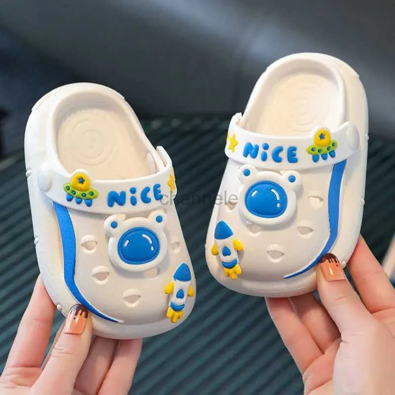 Sandalen Kinderen Slippers Cartoon Kinderschoenen Sandalen Slippers Baby Zachte Bodem Vrouwelijke Jongens Meisjes Outdoor Strand Sandalen Antislip Slippers 240329