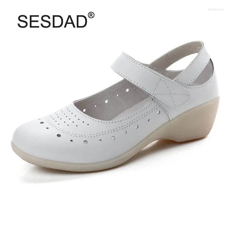 Sapatos de vestido Mulheres Genuíno Couro Moda Redondo Toe Cut-outs Mary Jane Wedges Work Cross Strap Bombas