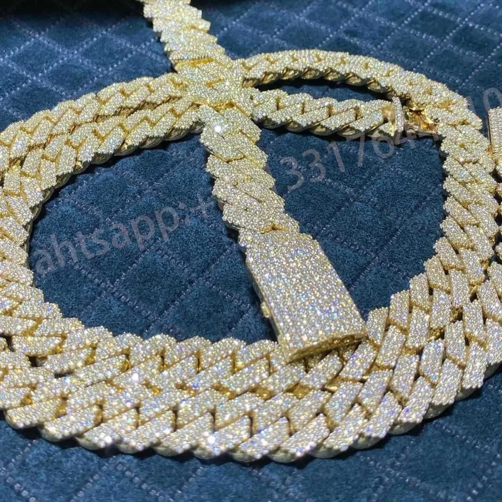 18 mm Luksusowe trzy rzędy 10K Solid Gold Hand Ustawienie lodowane VVS1 Moissanite Diamond Cuban Link Chain271W