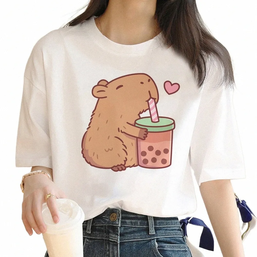 Capybara t Shirt طباعة صيف صيف أبيض أعلى تي شيرت تي شيرت المحملات النساء عتيقة الشارع الشارع 90s بالإضافة إلى حجم tshirt أنثى J9da#