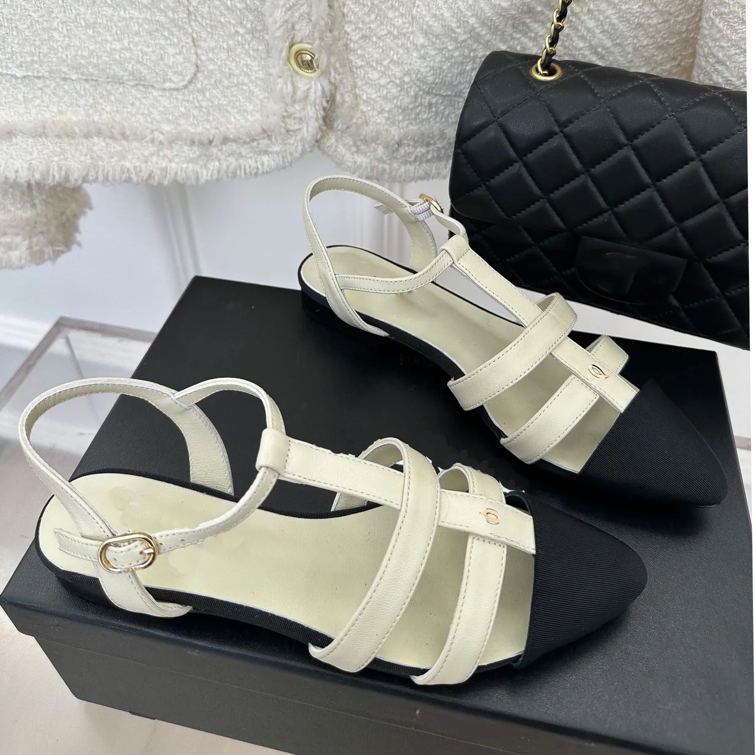 Womens Dress Shoes Pointed Toes Fisherman Sandals Retro Chunky Heeled Sandals Lambskin Buckle Strap Color Patchwork Sandals Thin Band Assembly Cut-Outs Sandals