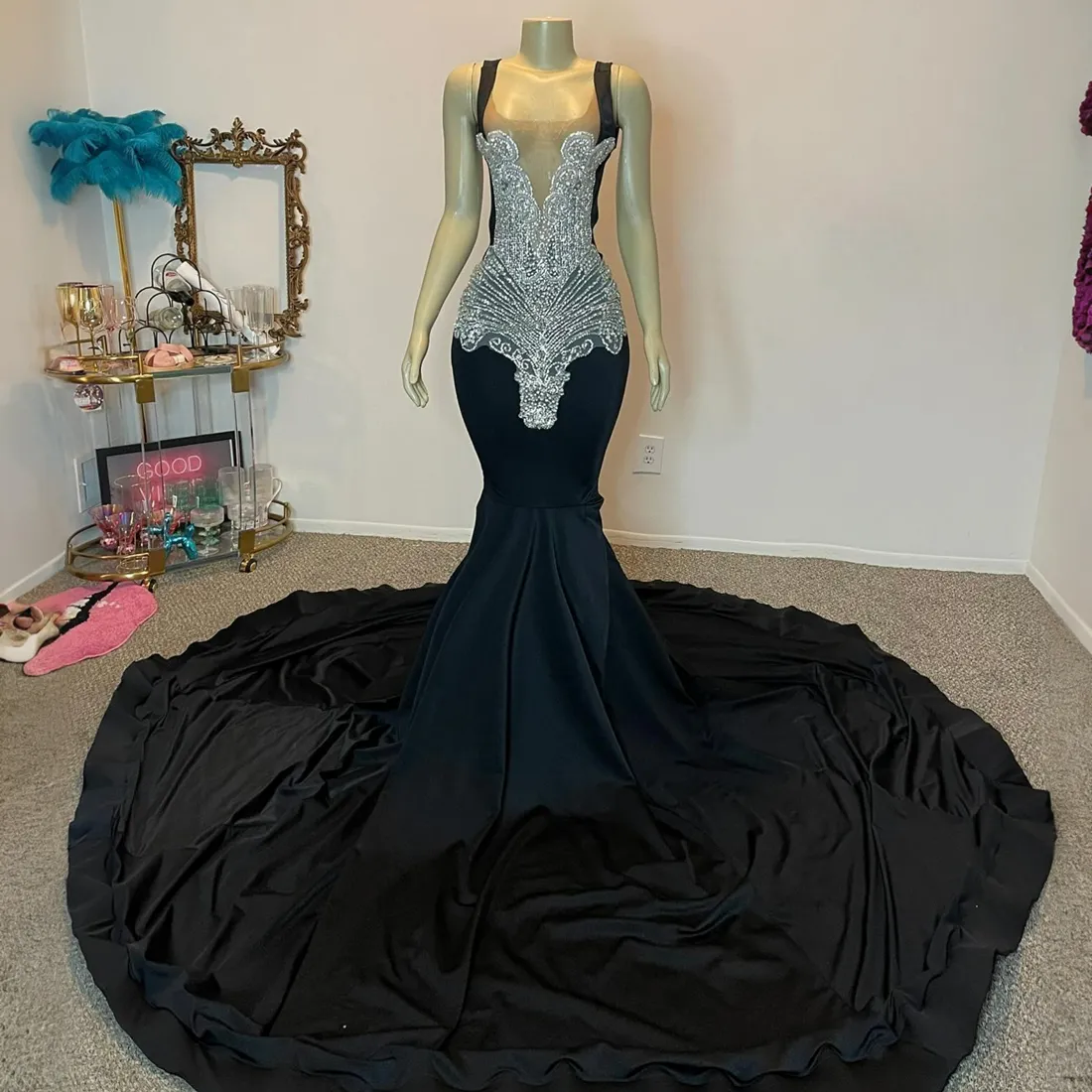 2024 Plus Size Prom Dresses for Black Women Girls Promdress Spaghetti Straps Illusion Evening Formal Dress Rhinestones Decorated Birthday Gown for Occasions NL663