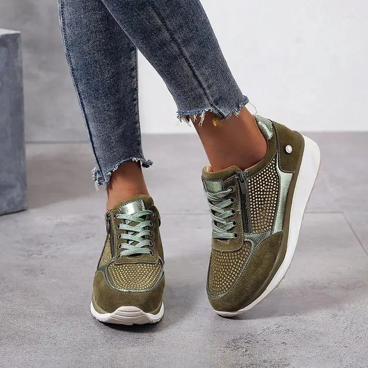 Fitness Shoes 2024 Mulheres tênis de cristal Spring outono zíper casual plana plana não deslizamento respirável vulcanizada mulher vulcanizada