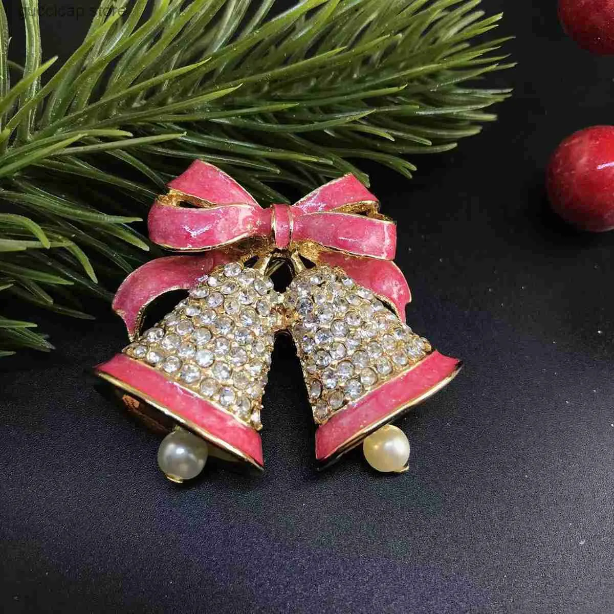 Pins Brooches New sweet romantic Pink girly Brooch Christmas Bell Pink Bow Cute Angel Christmas Holiday Gift Decoration Brooch Pin Jewelry Y240329