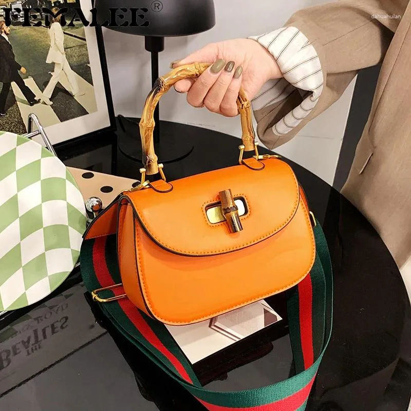 Shoulder Bags Vintage Ladies Bamboo Handle Lock Flap Handbags Wide Strap Personality Messenger 2024 Luxury Purses And