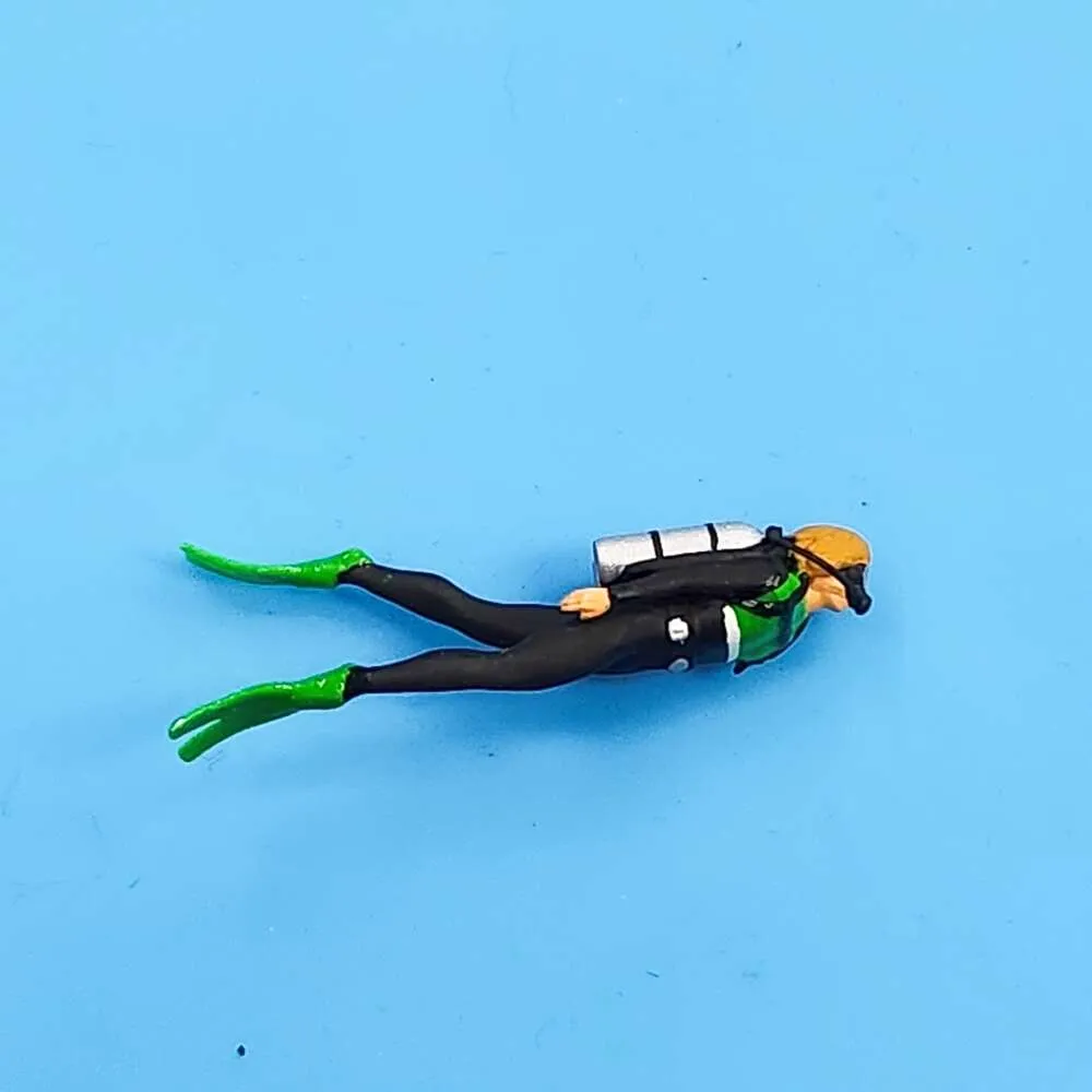 1/87 Mini Scuba Diver Detalhe da cena esportiva de mergulho Pintura à mão Estatueta Paisagem estática Modelo Layout Cenário Faça você mesmo em miniatura Amas Display 3D impresso em alta