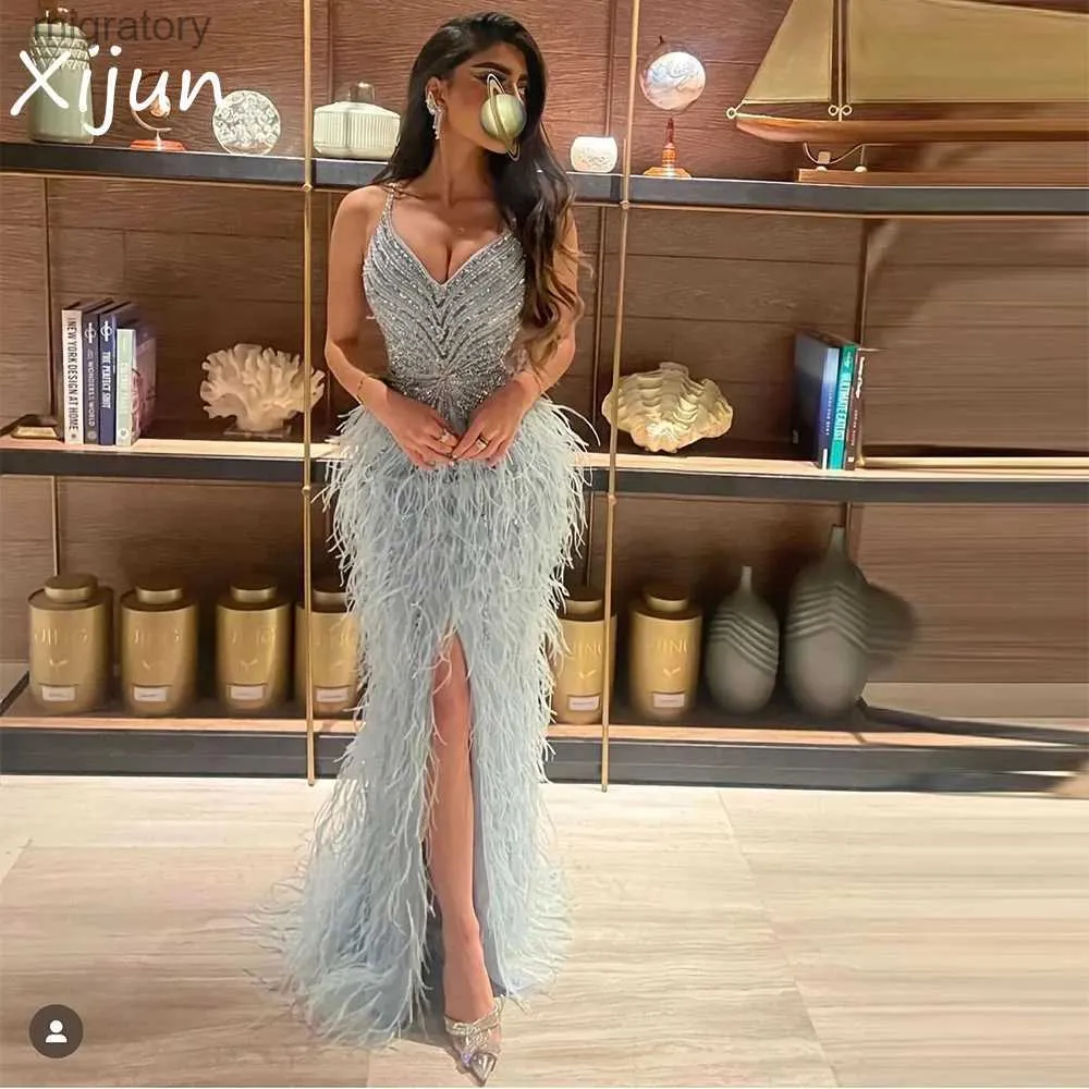 Urban Sexy Dresses Xijun Luxury Feathers sjöjungfru Saudiarabisk kväll V-ringad sida Split Dubai Women Prom Dress Formal Party Gowns 2023 YQ240329