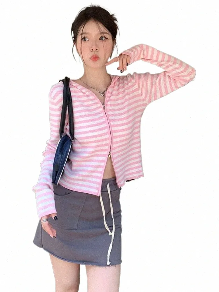 2024 Różowe paski Vintage Y2K Aesthetic Women Gardigan Japońskie dzianinowy powłok sweter Kobieta z kapturem podwójny zamek błyskawiczny Kardigany U6NQ#