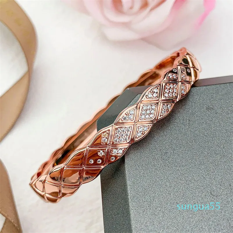 Designers Bracelet Designer for Women Rhombus Pattern Charm Bracelet Trendy Elegant Simple Party Jewelry Gift Wholesale Birthday